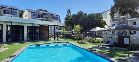 1 Bedroom Apartment in Paardevlei