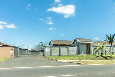 2 Bedroom Simplex in Arboretum