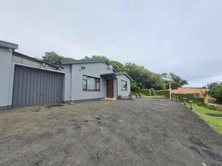 3 Bedroom House in Sea Park