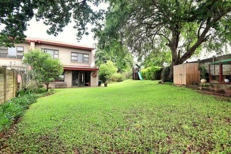3 Bedroom Duplex in Grantham Park