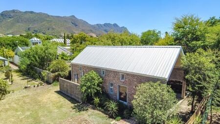 3 Bedroom House in Riebeek Kasteel