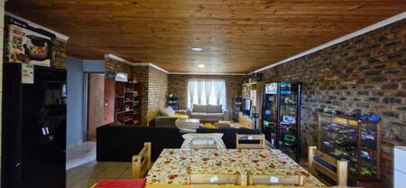 2 Bedroom Apartment in Fisherhaven