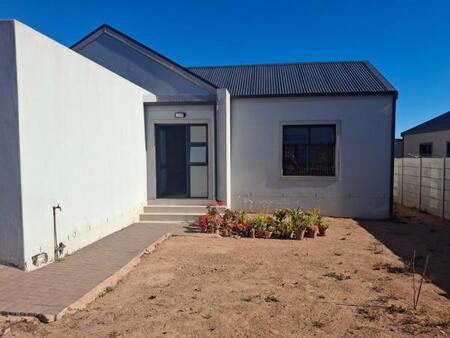 4 Bedroom House in Vredenburg