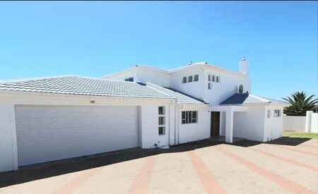 3 Bedroom House in Country Club