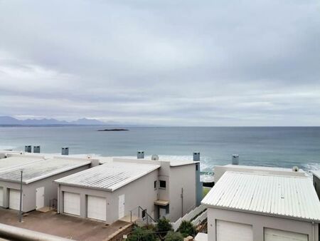 3 Bedroom House in Diaz Beach