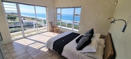 5 Bedroom House in Reebok