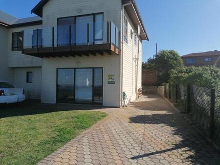 3 Bedroom Duet in Reebok