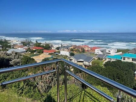 4 Bedroom House in Glentana