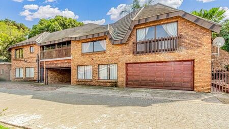 4 Bedroom maisonette to rent in Kungwini Country Estate, Bronkhorstspruit