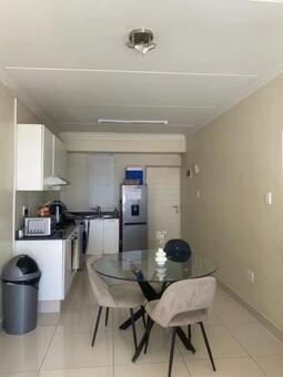 2 Bedroom Apartment in Umhlanga Ridge