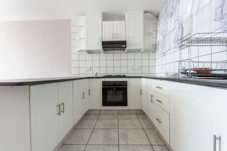 2 Bedroom Apartment in Amanzimtoti