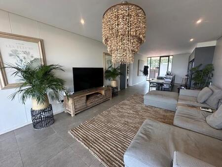 2 Bedroom Apartment in Sheffield Beach