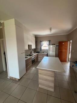 2 Bedroom Apartment in Montana Park