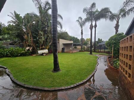 4 Bedroom House in Wonderboom