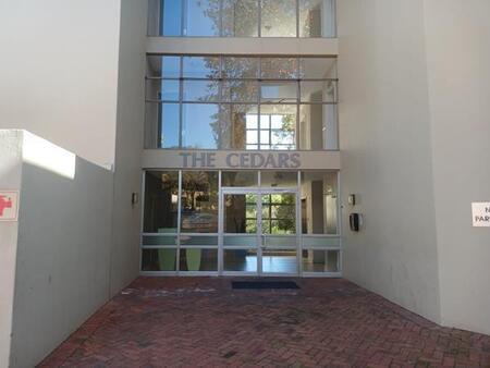 1.5 Bedroom Apartment in Sandton Central