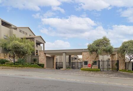 1 Bedroom Apartment in Bryanston