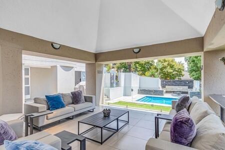 4 Bedroom House in Hurlingham Manor