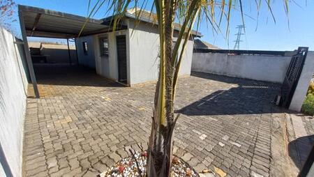3 Bedroom House in Fourways