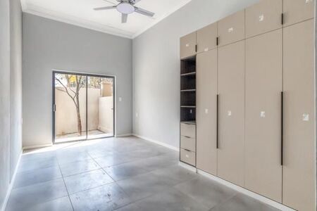 1 Bedroom Apartment in Bryanston