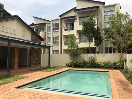 2 Bedroom Apartment in Parktown North