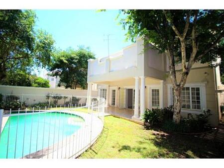 3 Bedroom Cluster in Melrose