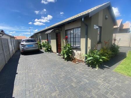 3 Bedroom House in Sky City