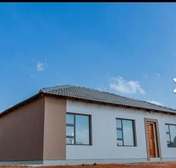 3 Bedroom Simplex in Daggafontein