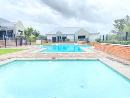 2 Bedroom Apartment in Modderfontein