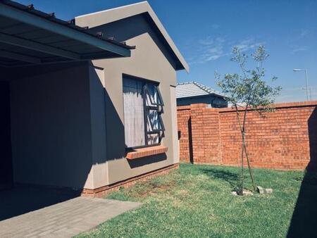 2 Bedroom House in The Reeds