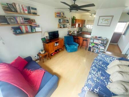 1 Bedroom Apartment in Rooihuiskraal North