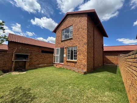 2 Bedroom Duplex in Zwartkop