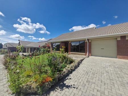 2 Bedroom Townhouse in Eureka