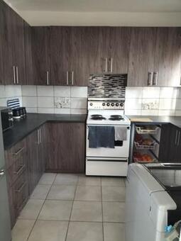 2 Bedroom Flat in Penford
