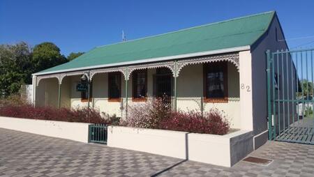 3 Bedroom House in Middedorp