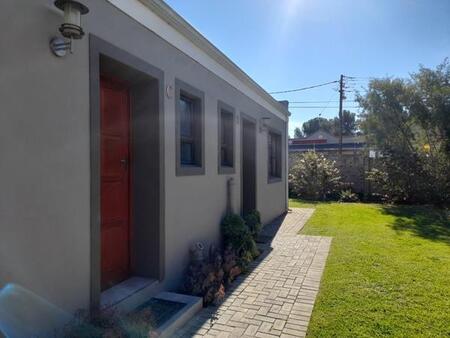 1 Bedroom Apartment in Oudtshoorn