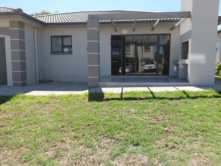 2 Bedroom Townhouse in Reebok