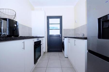 2 Bedroom Apartment in Parklands East