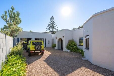 5 Bedroom House in Tokai