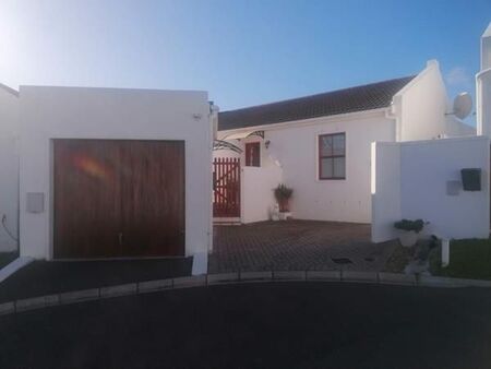 2 Bedroom House in Faerie Knowe