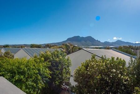 3 Bedroom Apartment in Longdown