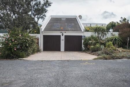 3 Bedroom House in Muizenberg