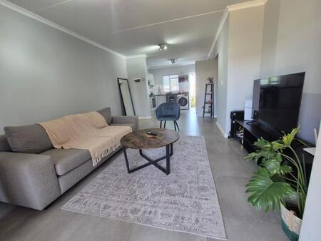 2 Bedroom Apartment in Burgundy Estate