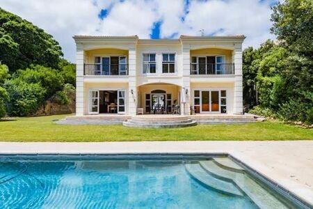 4 Bedroom House in Hout Bay and surrounds