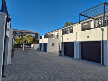 3 Bedroom House in Hout Bay and surrounds