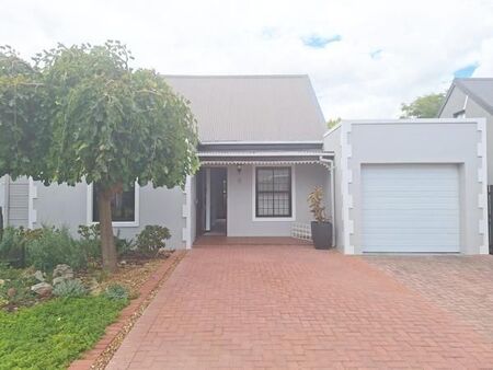 3 Bedroom Townhouse in Durmonte