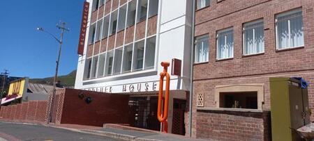 1 Bedroom Apartment in Gardens