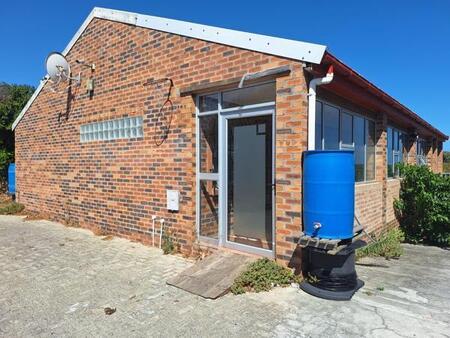 2 Bedroom House in Zeekoevlei