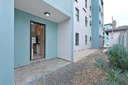 2 Bedroom Apartment in Parklands