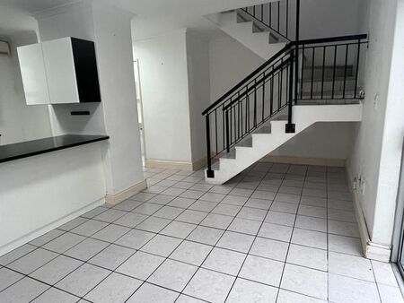 2 Bedroom townhouse - sectional to rent in Muizenberg, Cape Town