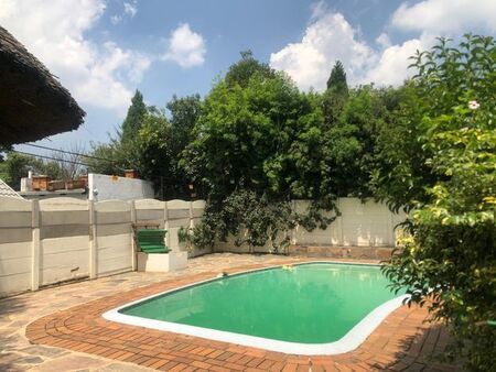3 Bedroom house to rent in Blairgowrie, Randburg